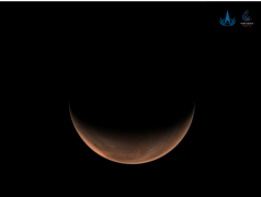 国家航天局发布天问一号拍摄火星侧身影像_小程
